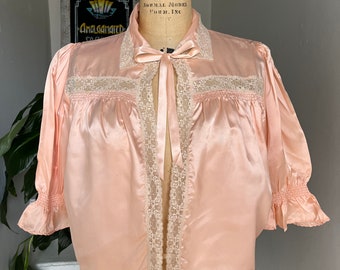 1940s Silk Hand Embroidered Bed Jacket main image 1