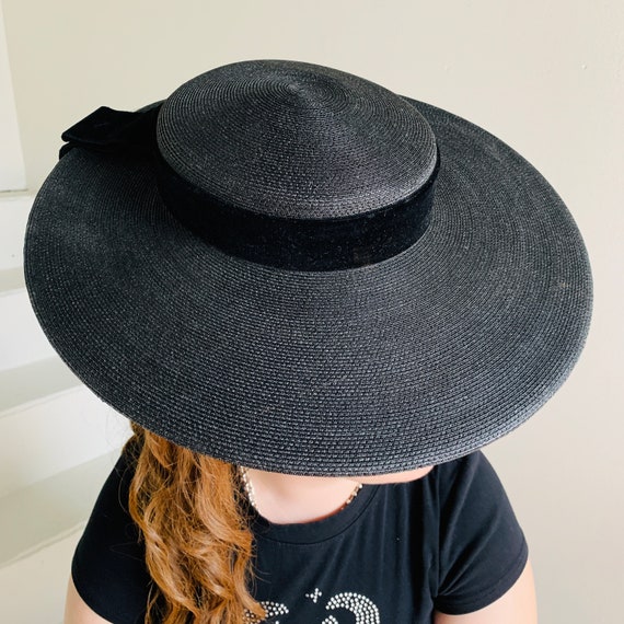 Lovely 1940s Wide Brimmed Black Straw Hat Vintage
