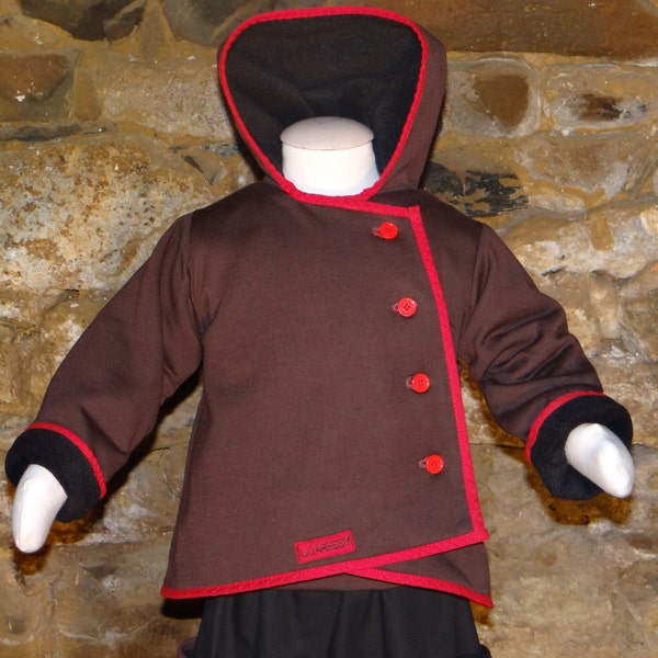 Manteau ptit mec capuche lutin réverseible en polaire et jersey épais, taille personnalisable.