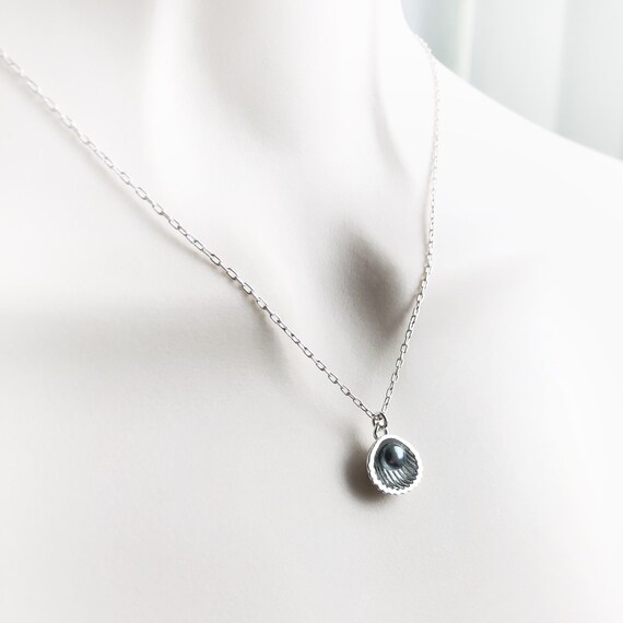 Clam Shell Necklace Pearl and Shell Necklace Peacock Pearl Etsy