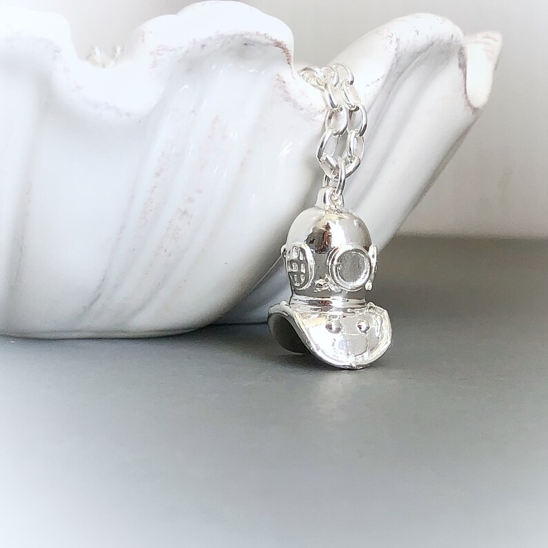 Diving Gifts for Her Silver Diving Helmet Pendant Siebe Gorman Diving Helmet Necklace Diving Helmet Necklace Deep Sea Diver Necklace