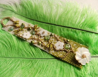 Ivory Green Spring Summer Fun Bracelet Floral Collage Peyote Stitch Bracelet Mother of Pearls Freshwater Pearls Beadwoven Bracelet