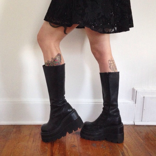 90s Chunky Rave Platform Boots Size 7 - Black Cyber Raver Club Kid Techno Goth Buffalo Platforms - Leather  Gothic Knee Wedge Boots