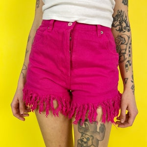 90's Hot Pink Denim High Waist 28 Vintage Casual Summer Short Denim Fringe Shorts Button Fly Frayed Hem Cutoff Shorts 1990's VTG image 3