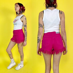 90's Hot Pink Denim High Waist 28 Vintage Casual Summer Short Denim Fringe Shorts Button Fly Frayed Hem Cutoff Shorts 1990's VTG image 2