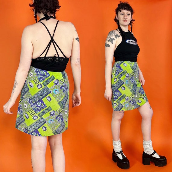 Y2K Mixed Prints Mini Skirt Mid-High Waist 32" - … - image 2