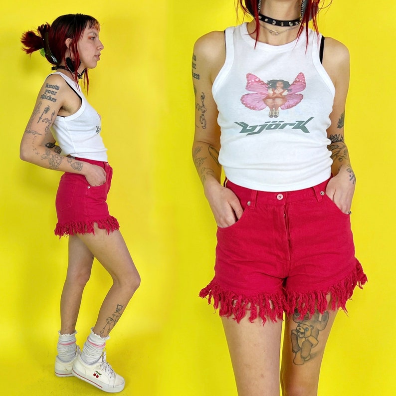 90's Hot Pink Denim High Waist 28 Vintage Casual Summer Short Denim Fringe Shorts Button Fly Frayed Hem Cutoff Shorts 1990's VTG image 5