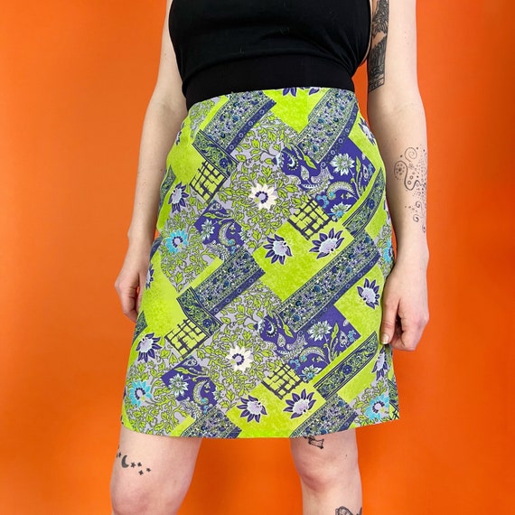 Y2K Mixed Prints Mini Skirt Mid-High Waist 32" - … - image 3