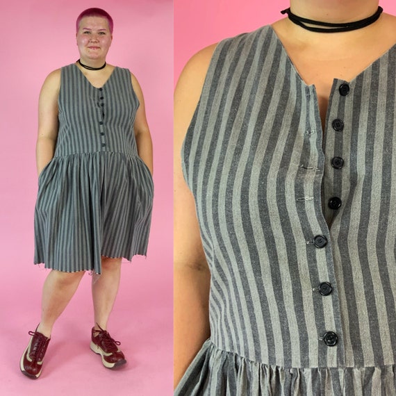 90s Handmade Sleeveless Babydoll Dress 2XL - Button Top Gray Tones Frayed Cutoff Dress w/ Pockets - Vertical Stripe Casual Sleeveless Dress