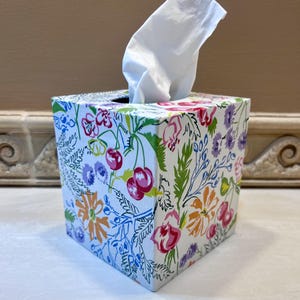 Cerise Floral Tissue Box Cover