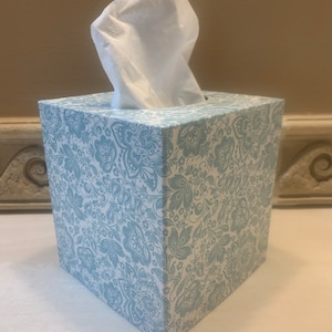 Light Blue/Green Flower Design (White Background) Tissue Box Cover