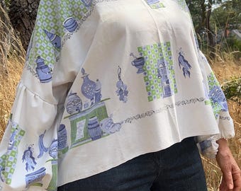 Bluzka z nadrukiem w stylu rustykalnym, haftowana krzyżykiem, z recyklingu, z tkaniny vintage z lat 70., obrus w stylu boho, z bufiastymi rękawami w kolorze dębowo-fioletowym