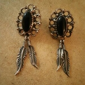 Vintage new Sterling Onyx feather earrings Running Bear