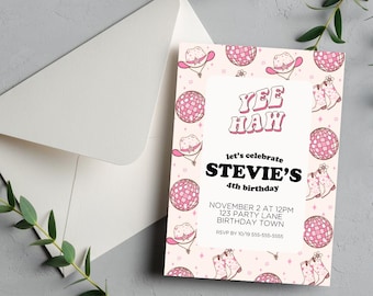 Convite de aniversário Disco Cowgirl: Estrelas rosa, botas (Modelo editável para fazer você mesmo)