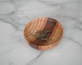 Fly Tying Hook and Bead Dish w/ magnet