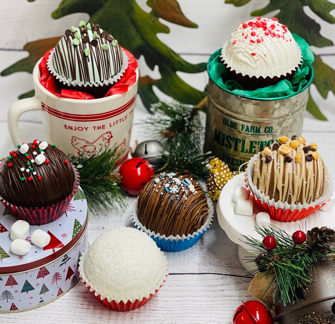 christmas hot cocoa bombs
