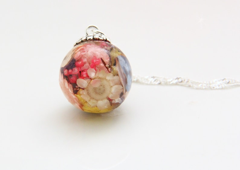 Real Flower Resin Orb Terrarium Necklace Colorful Necklace Etsy Canada