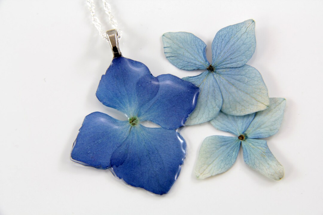 Real Flower and Resin Necklace, Dainty Necklace, Real Flower Necklace