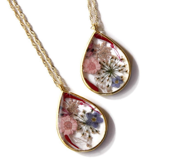 Real Flowers Encased in Resin Pressed Flower Jewelry Etsy Canada