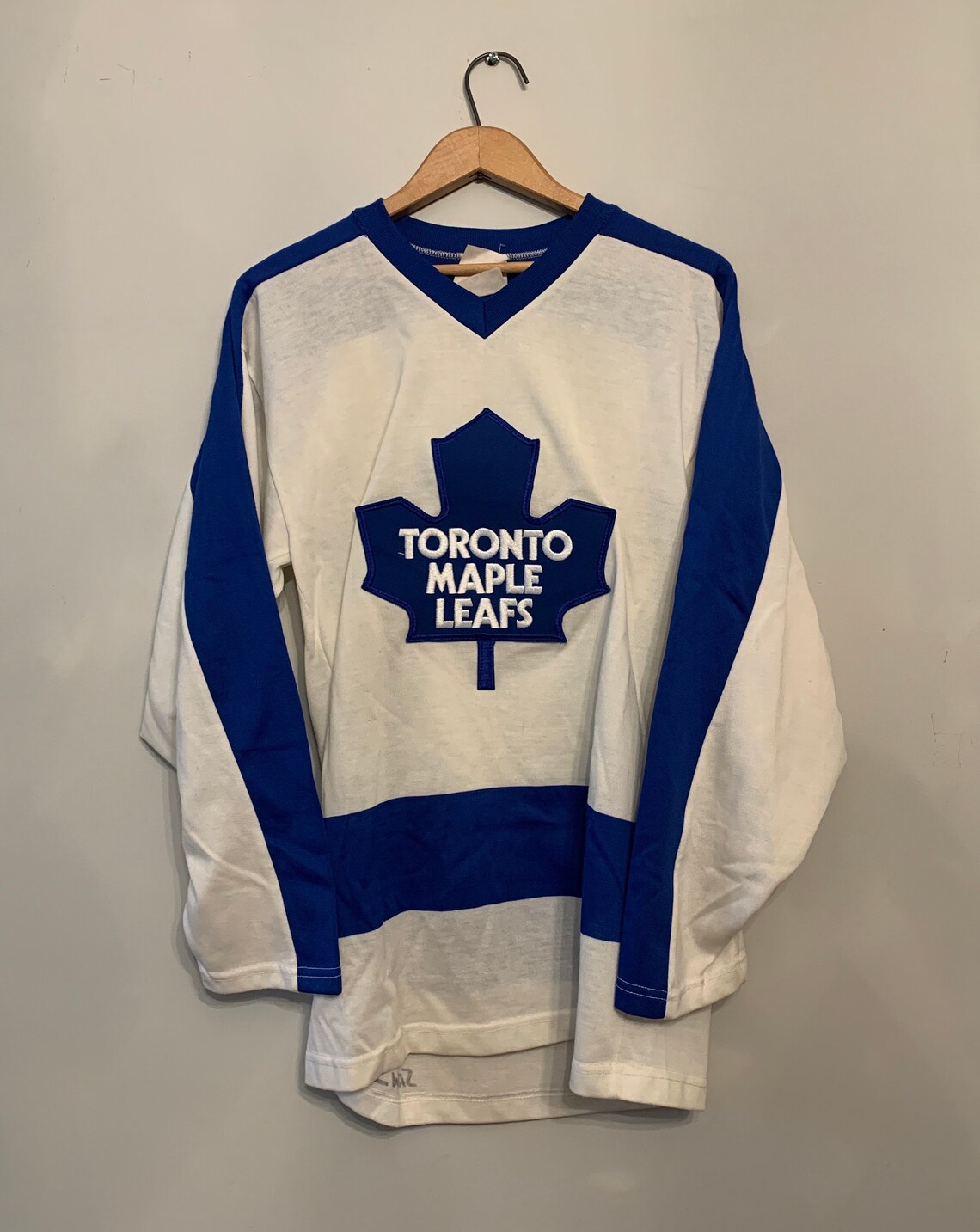 Vintage 1977 toronto maple leafs jersey. Never worn size small Etsy
