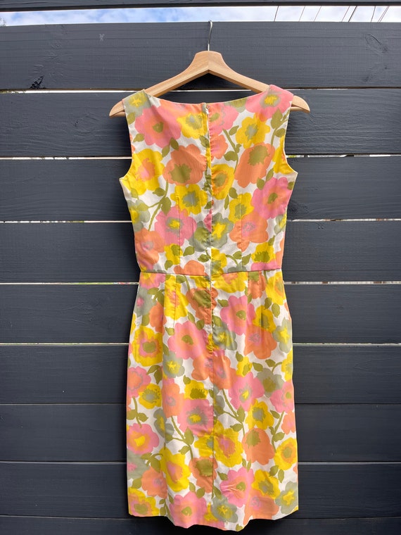 VINTAGE 1960s Pastel Floral Sheath Dress | Size XS - image 3