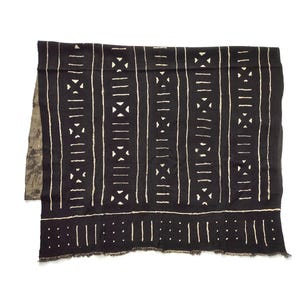 Authentic African mudcloth fabric, Black mud cloth throw blanket, Hand-painted cotton fabric, Mudcloth wall tapestry - Ref: Approx 62" x 40"