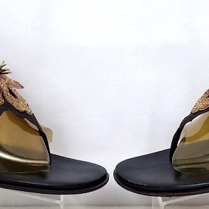 Vintage Donald J Pliner Gusa Beaded Sandals Size 9.5 Made in Italy Boho Leather Floral Thong Sandals Y2K Designer Resort Shoes afbeelding 3