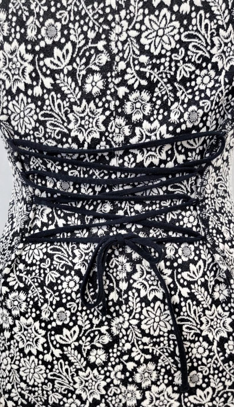 Vanessa Virginia Anthropologie Peplum Top Corset Back Black White Floral Romantic Blouse Size Large afbeelding 5
