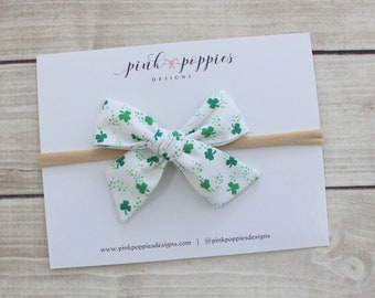 Clover Baby Headband, St Patrick's Day Hair Bow, Newborn Headband, Shamrock Headband, St Patricks Baby Headband, Clover Headband, Green Bow