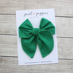 St Patrick&#39;s Hair Bow, Green Hair Bow, Cotton Bow Clip, St Patty&#39;s Day Bow, Large Green Hair Bow, Large St Patricks Bow, Green Baby Bow