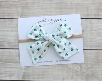 St Patricks Day Hair Bow, Clover Headband, St Patricks Headband, Baby Girl Headband, Clover Hair Bow, St Patricks Hair Clip, Hand tied Bow