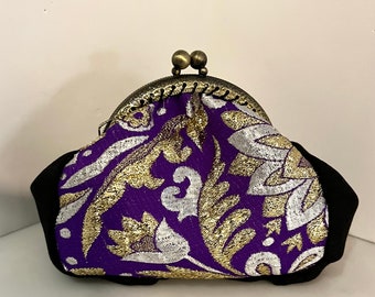Handmade Vintage Brocade Coin Purse: Upcycled Kiss-Lock Pouch