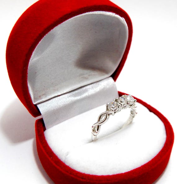 Ring Solid Silver Tricillo, Three Faceted Diamond… - image 2