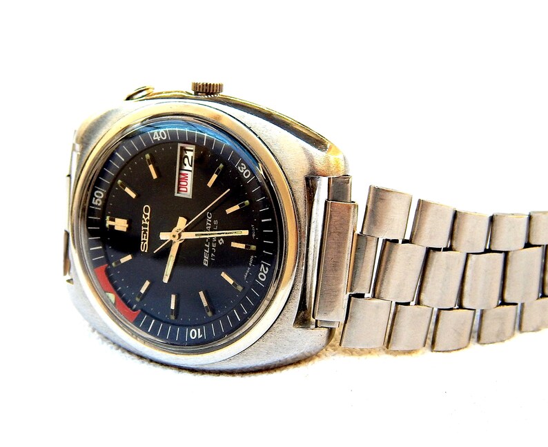 analog alarm watch