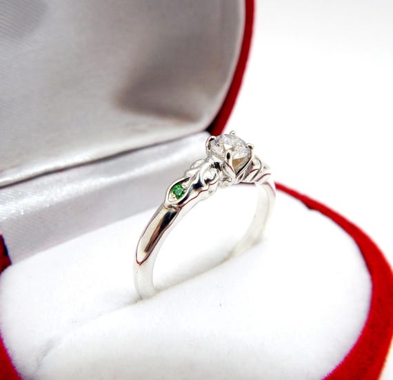 Ring Solid Silver, Emerald Crimped, Designer Jewe… - image 3