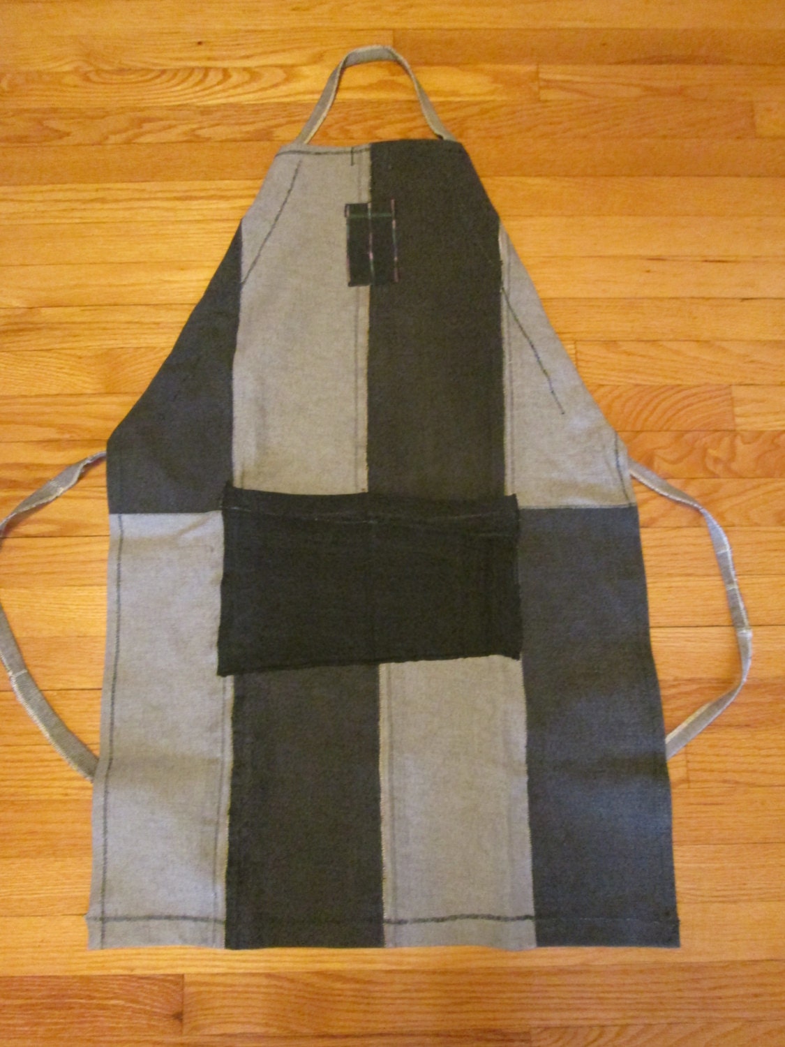 Petite Split-leg Pottery Apron - Indigo denim blend - gnome in mug emb –  PlayInTheMud Designs