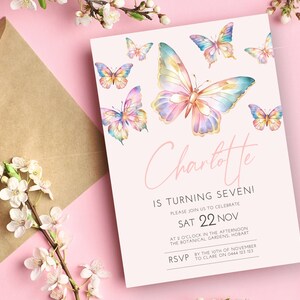 Invito per il settimo compleanno farfalla / DOWNLOAD DIGITALE / Ragazze settimo Rainbow Butterfly Party / Modello digitale stampabile modificabile MM108
