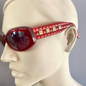 Chanel quilted sunglasses Chanel studded cat eye quilted arms Chanel chocolate bar square studs double CC logo 5029 cats-eye quilted arms image 2