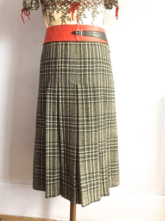 midi kilt skirt