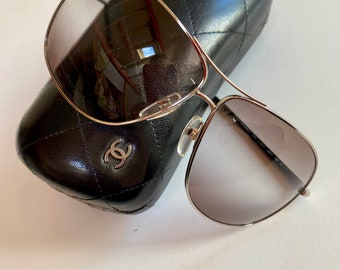 アジアモデルCHANELマザーオブパールCCサングラス　5227-H-Aブラック メール便無料】 New CHANEL Italy Sunglasses Oversized Black