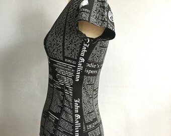 トップス John Galliano Unionjack News Paper Knit John Galliano Newspaper Print LS Button Up Size Large – I