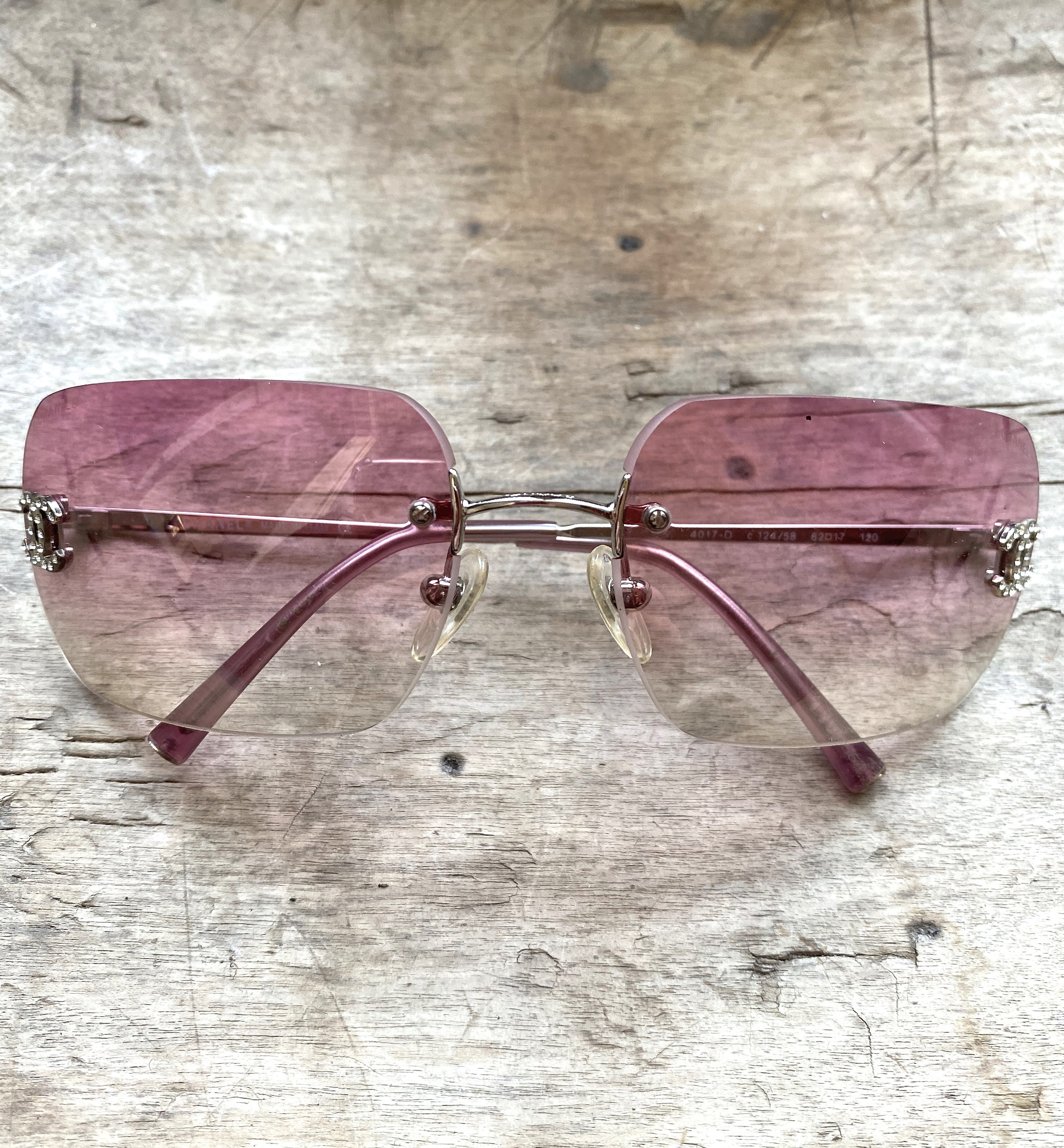 Vintage Chanel Y2K Sunglasses — JNELV