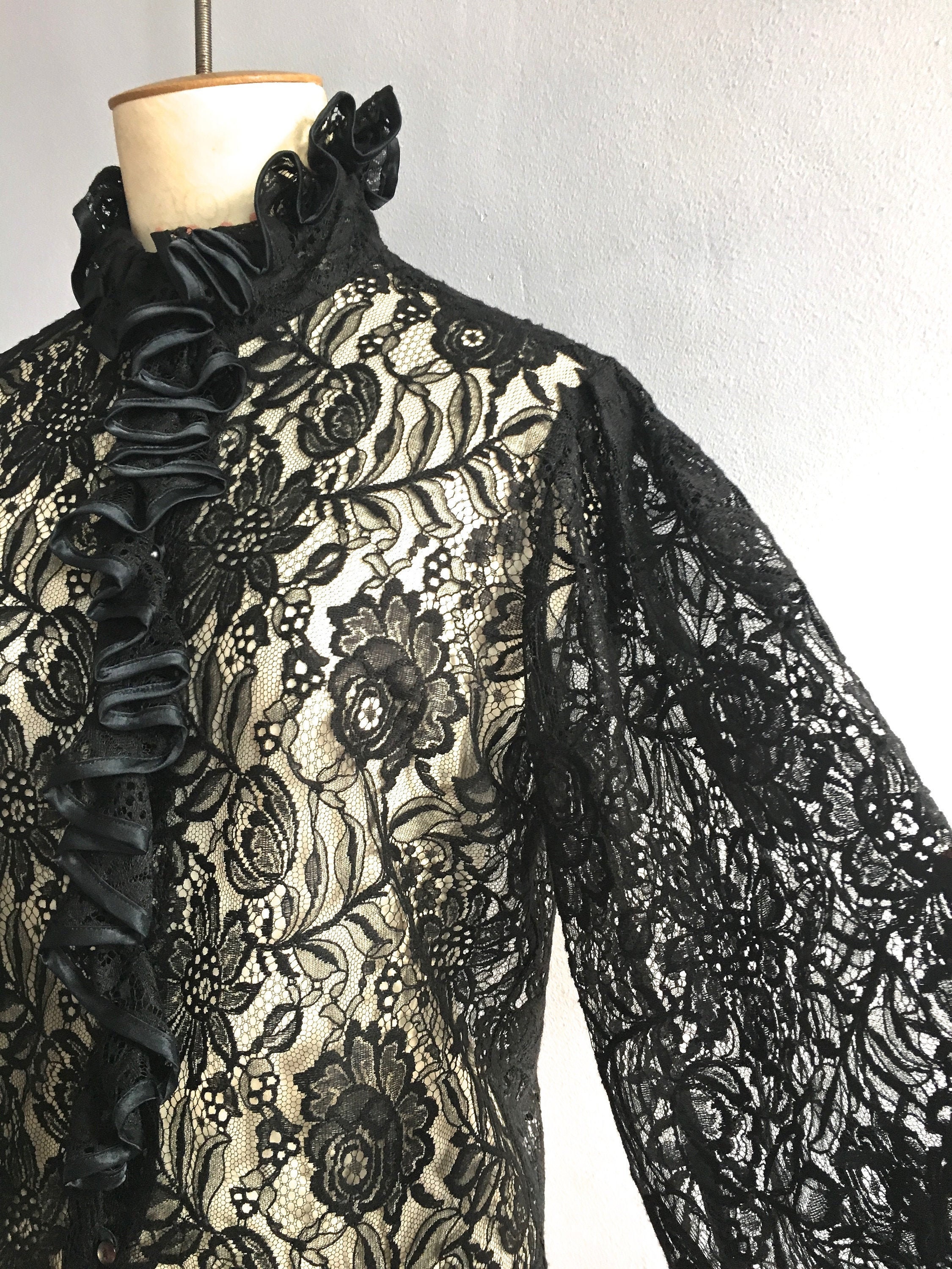LOUIS FERAUD 90s Tie Neck Silk Blouse