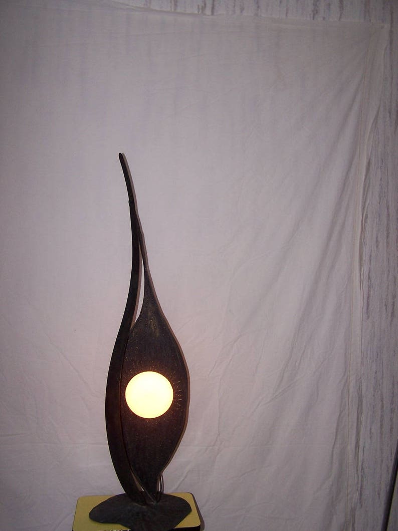 60s BRUTALIST Sculpture lamp
