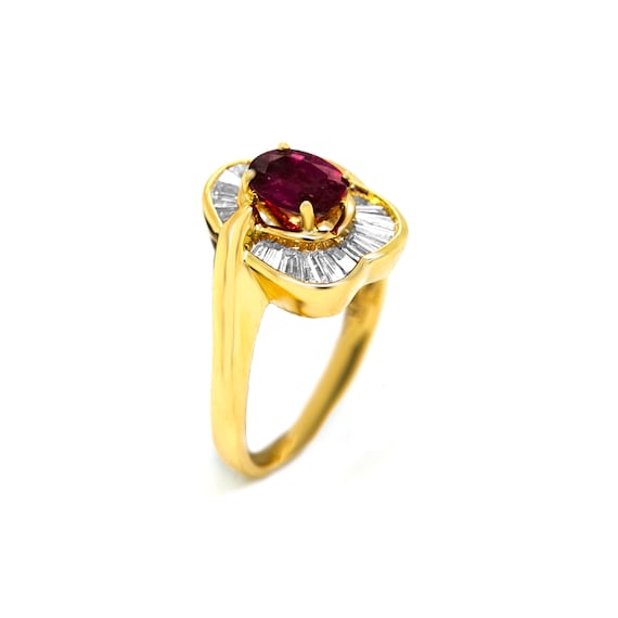 Pigeon Red Ruby Diamond Ring: 18K Yellow Gold Bal… - image 4