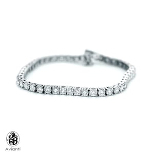 14K White Gold Diamond Tennis Bracelet: 6.0 Carat Round Cut