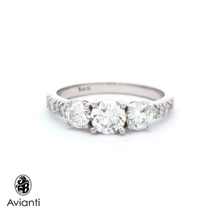 Diamond Ring, Engagement Diamond Ring, Trio Diamond Ring, White Gold Engagement, Round Diamond Engagement Ring, Three Diamond Ring