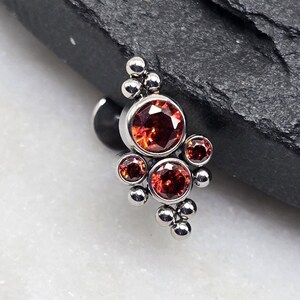 Titaniumrood Royalty ASTM F136 Draadloos 4 mm onderschijf platte achterkant lange halter kraakbeen conch platte helix labret tragus piercing medusa