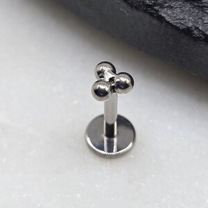 Titanium ASTM F136 Small Ball Cluster Threadless Top Tragus Labret Piercing Conch Flat Tragus Cartilage Helix Labret Monroe