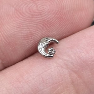 16g Internal Thread 316L Surgical Steel Moon Star Small Bottom Disc Tragus Helix Conch Cartilage Earring Labret Barbell
